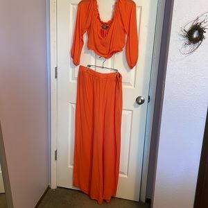 Missguided 2-piece outfit, sz 12 summer tangerine orange. Looks great with a tan